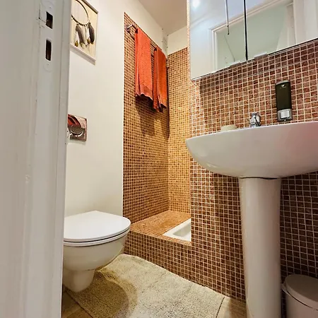 A 5 Minutes Des Plages *